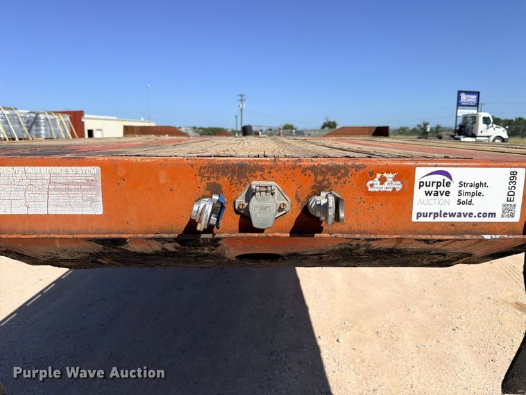 image for item ED5398 1998 Lufkin RM-ST flatbed trailer