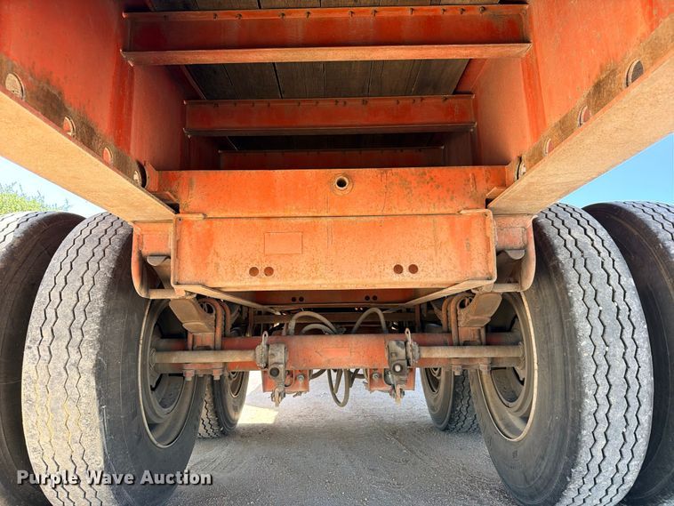 image for item ED5398 1998 Lufkin RM-ST flatbed trailer