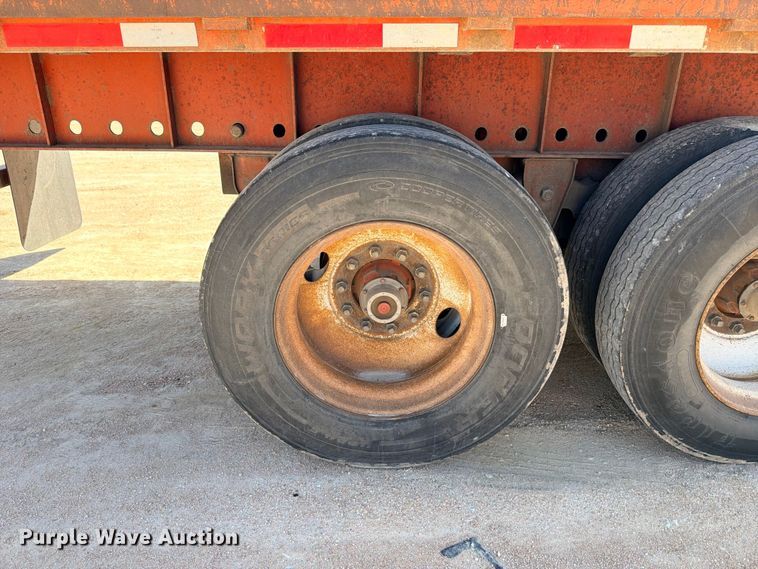 image for item ED5398 1998 Lufkin RM-ST flatbed trailer