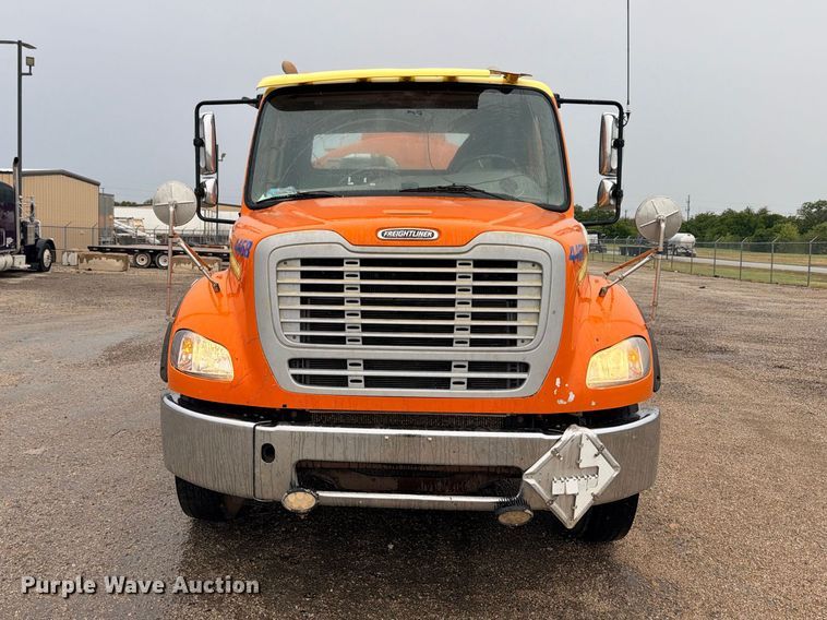 image for item ED5411 2013 Freightliner Business Class M2 fuel truck