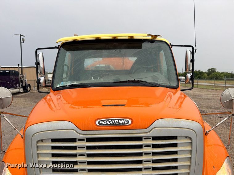 image for item ED5411 2013 Freightliner Business Class M2 fuel truck