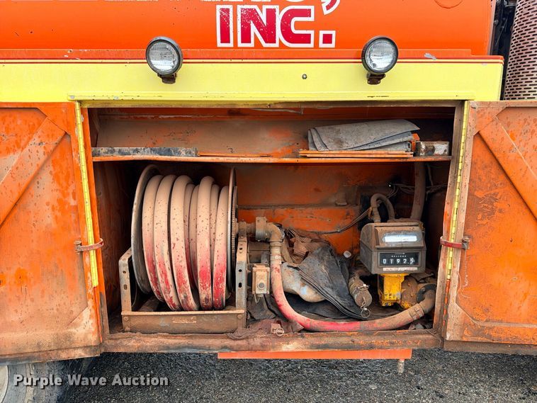 image for item ED5411 2013 Freightliner Business Class M2 fuel truck