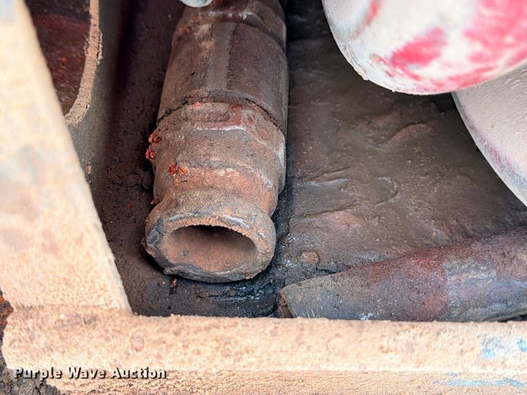 image for item ED5411 2013 Freightliner Business Class M2 fuel truck