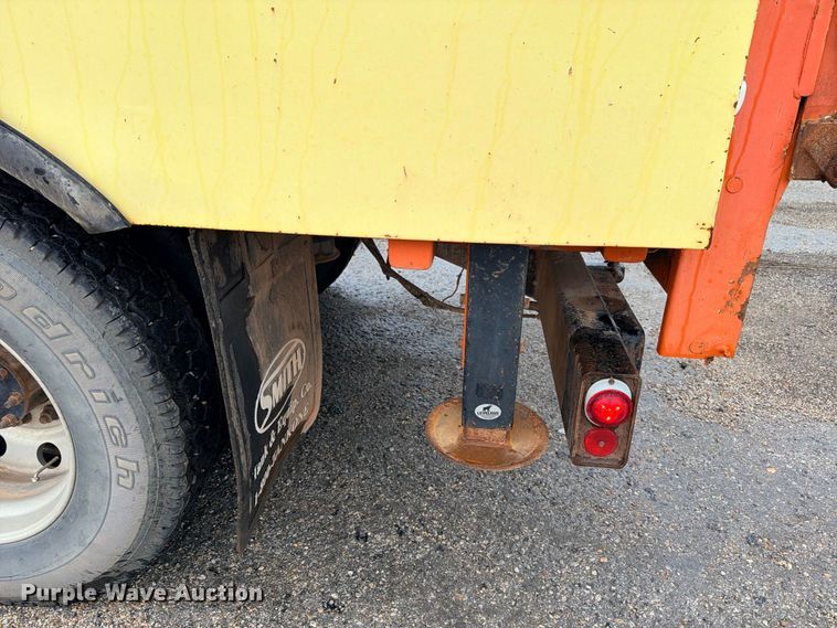 image for item ED5411 2013 Freightliner Business Class M2 fuel truck