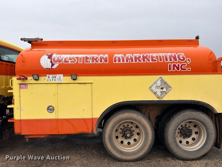 image for item ED5411 2013 Freightliner Business Class M2 fuel truck