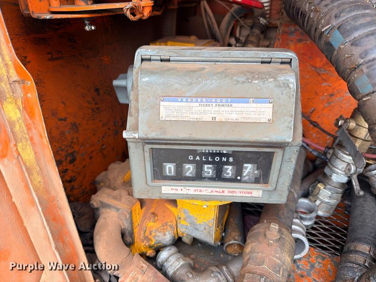image for item ED5411 2013 Freightliner Business Class M2 fuel truck