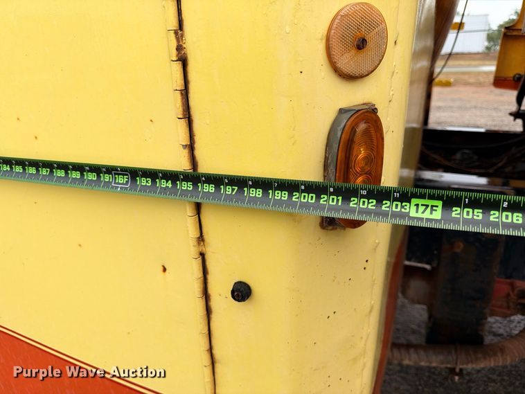 image for item ED5411 2013 Freightliner Business Class M2 fuel truck