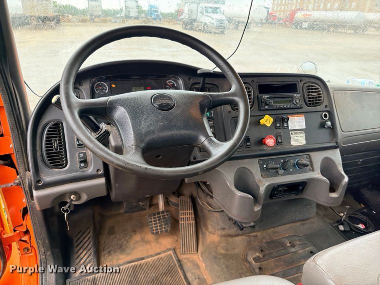 image for item ED5411 2013 Freightliner Business Class M2 fuel truck