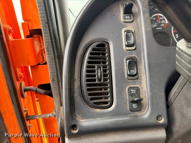 image for item ED5411 2013 Freightliner Business Class M2 fuel truck