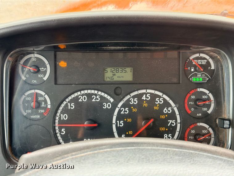 image for item ED5411 2013 Freightliner Business Class M2 fuel truck