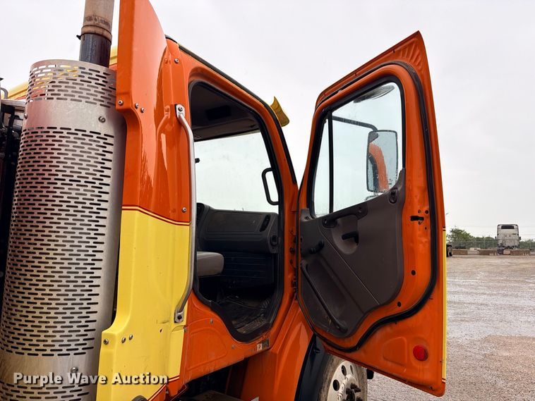 image for item ED5411 2013 Freightliner Business Class M2 fuel truck