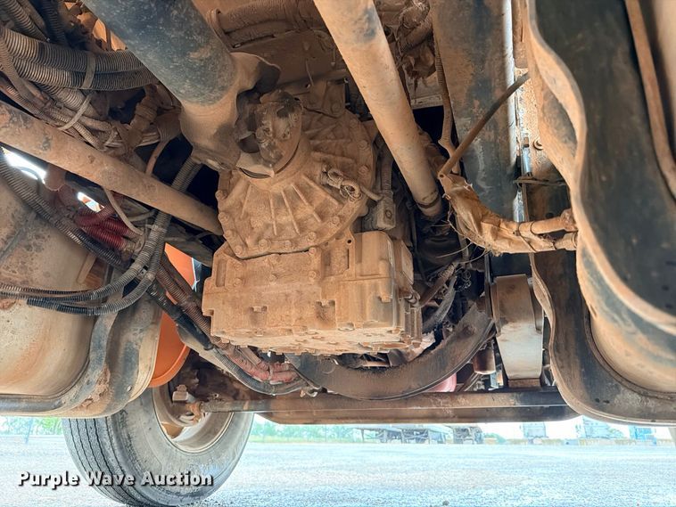 image for item ED5411 2013 Freightliner Business Class M2 fuel truck