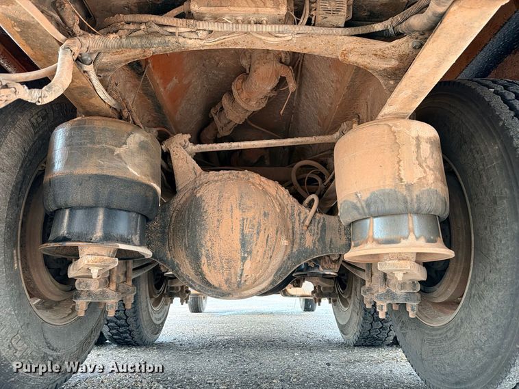 image for item ED5411 2013 Freightliner Business Class M2 fuel truck