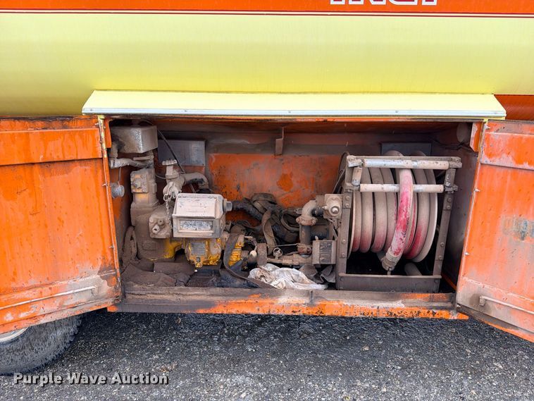 image for item ED5412 2013 Mack CHU613 fuel truck