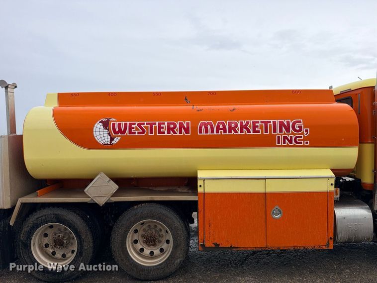 image for item ED5412 2013 Mack CHU613 fuel truck