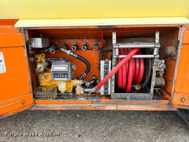 image for item ED5412 2013 Mack CHU613 fuel truck