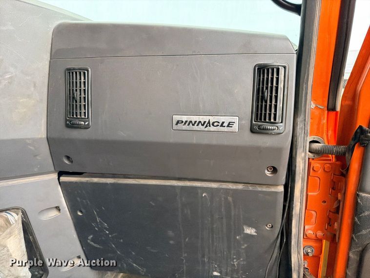 image for item ED5412 2013 Mack CHU613 fuel truck