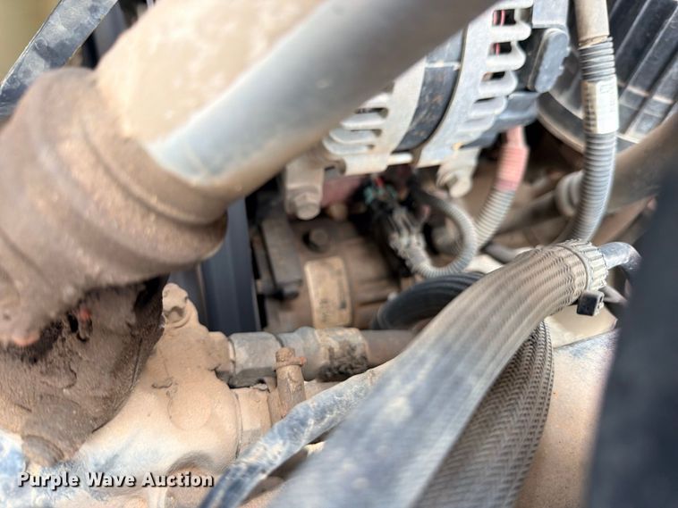 image for item ED5412 2013 Mack CHU613 fuel truck
