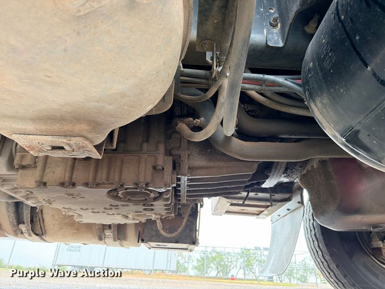image for item ED5412 2013 Mack CHU613 fuel truck