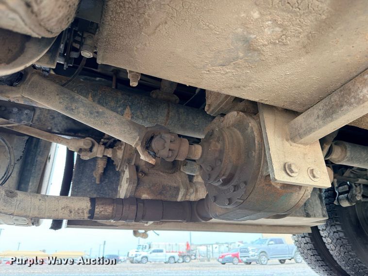 image for item ED5412 2013 Mack CHU613 fuel truck