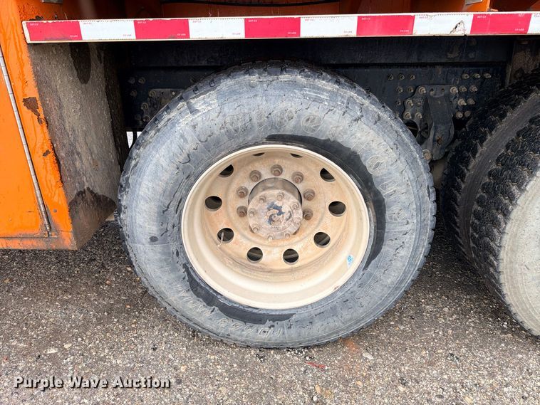 image for item ED5412 2013 Mack CHU613 fuel truck