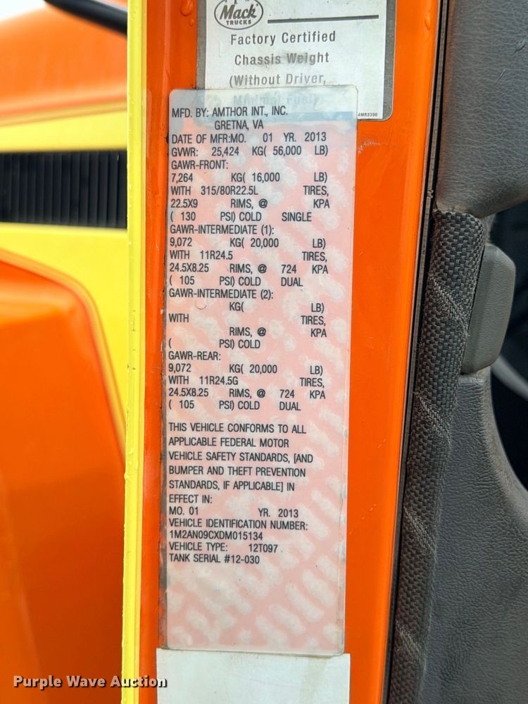 image for item ED5412 2013 Mack CHU613 fuel truck