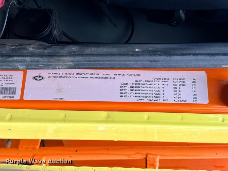 image for item ED5412 2013 Mack CHU613 fuel truck