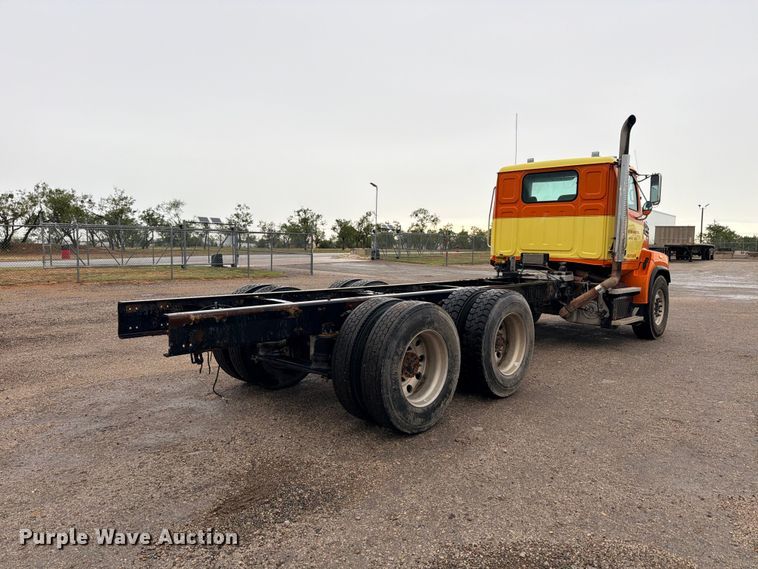 image for item ED5415 2015 Western Star 4700SB truck cab and chassis
