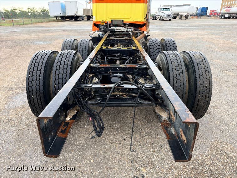 image for item ED5415 2015 Western Star 4700SB truck cab and chassis