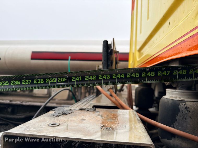 image for item ED5415 2015 Western Star 4700SB truck cab and chassis