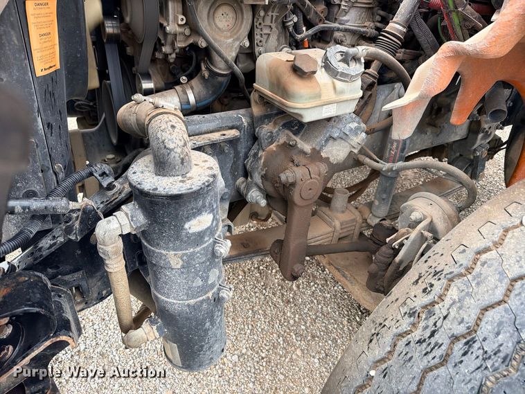 image for item ED5415 2015 Western Star 4700SB truck cab and chassis