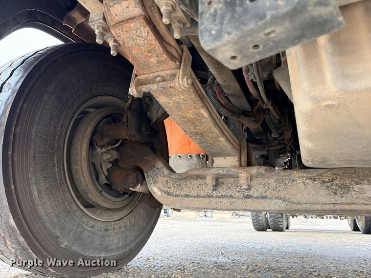 image for item ED5415 2015 Western Star 4700SB truck cab and chassis