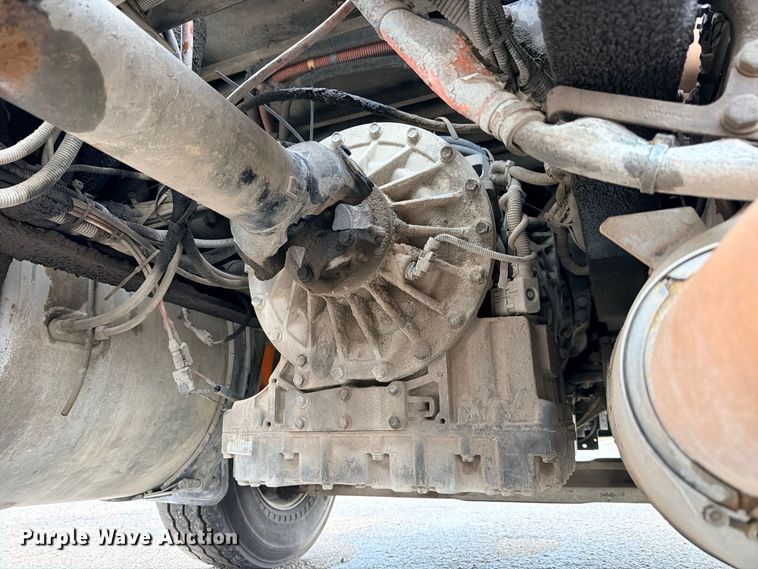 image for item ED5415 2015 Western Star 4700SB truck cab and chassis