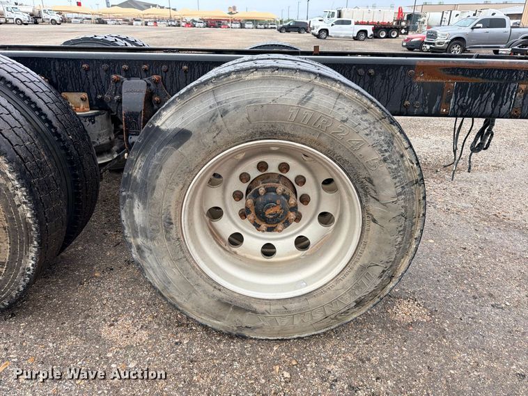 image for item ED5415 2015 Western Star 4700SB truck cab and chassis