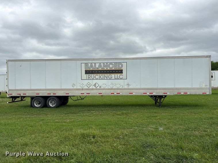 image for item EG9021 2010 Wabash dry van trailer
