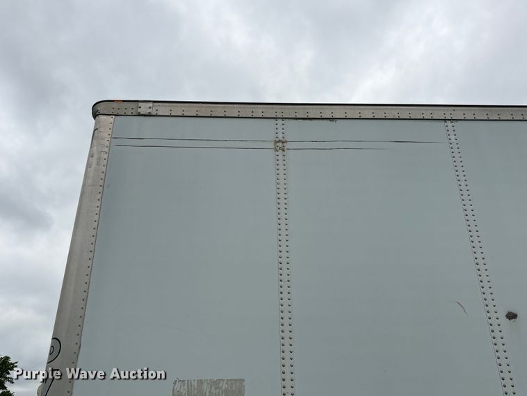 image for item EG9021 2010 Wabash dry van trailer