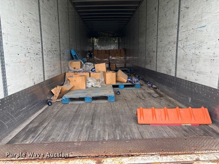 image for item EG9021 2010 Wabash dry van trailer