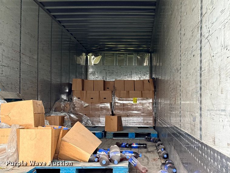 image for item EG9021 2010 Wabash dry van trailer