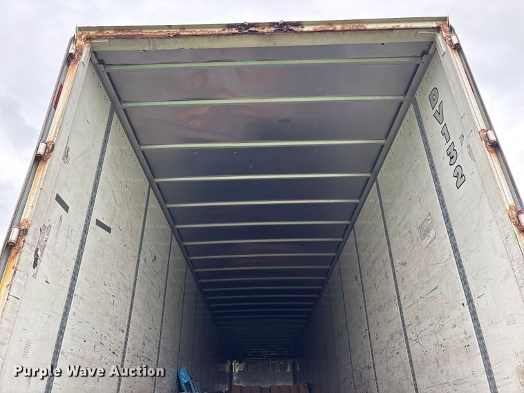 image for item EG9021 2010 Wabash dry van trailer