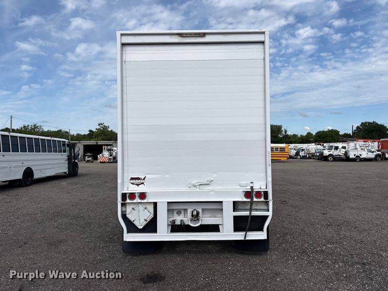 image for item EG9061 1998 Wabash dry van trailer