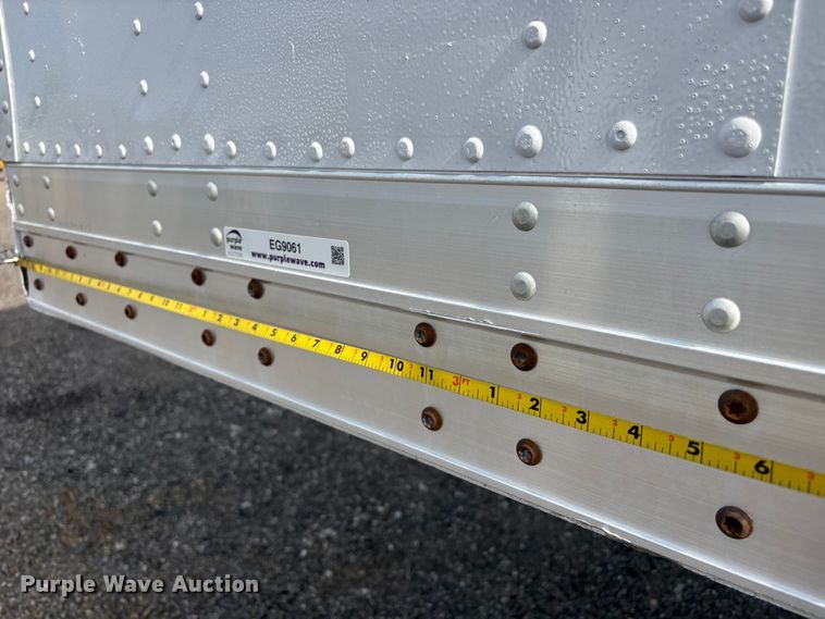 image for item EG9061 1998 Wabash dry van trailer
