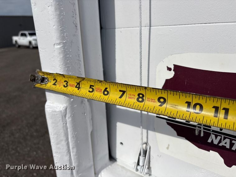 image for item EG9061 1998 Wabash dry van trailer