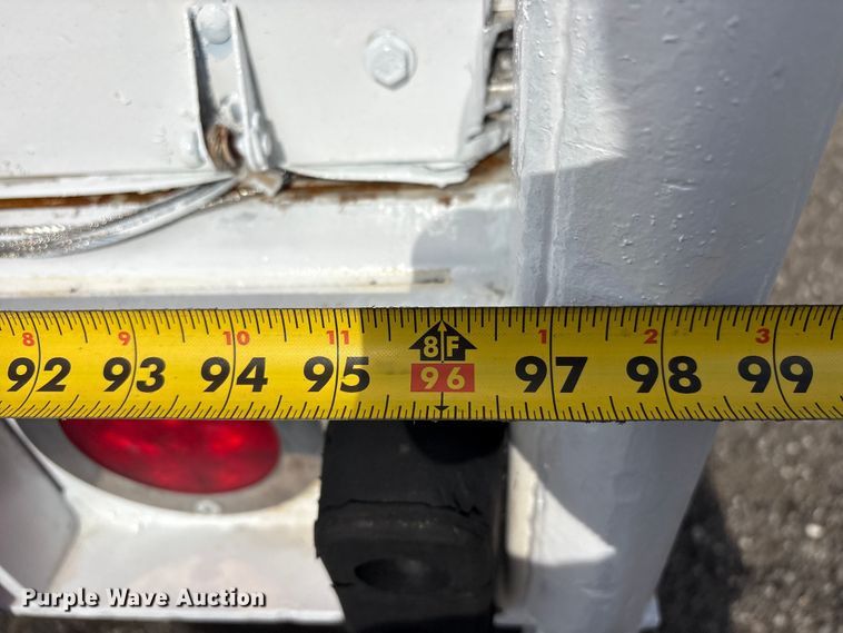 image for item EG9061 1998 Wabash dry van trailer