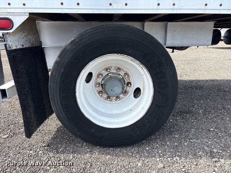 image for item EG9061 1998 Wabash dry van trailer