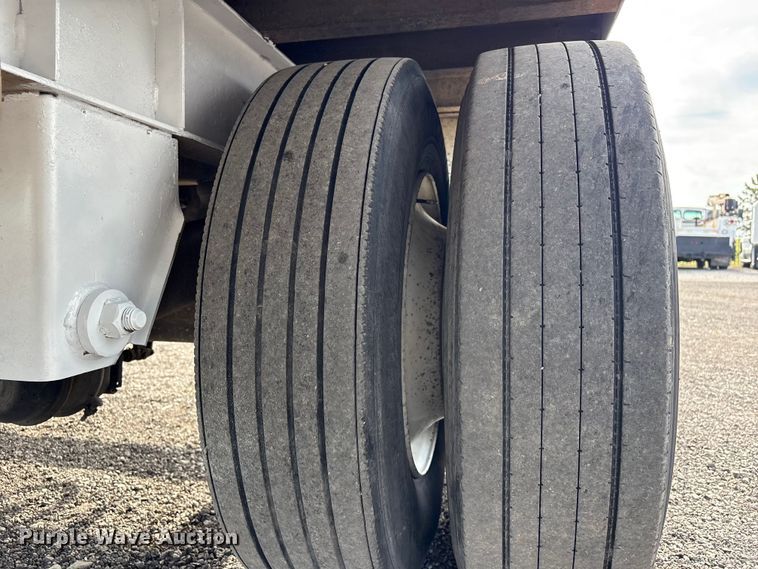 image for item EG9061 1998 Wabash dry van trailer