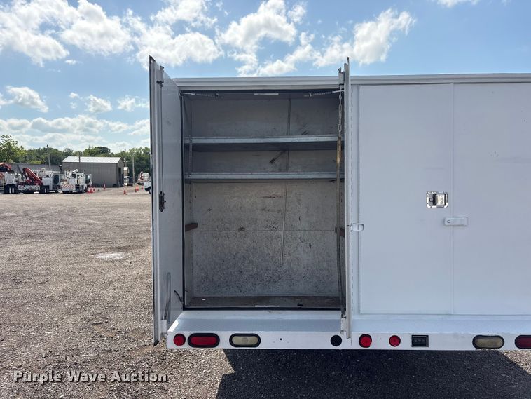 image for item EG9182 2015 Ford F650 Super Duty Ext. Cab flatbed truck