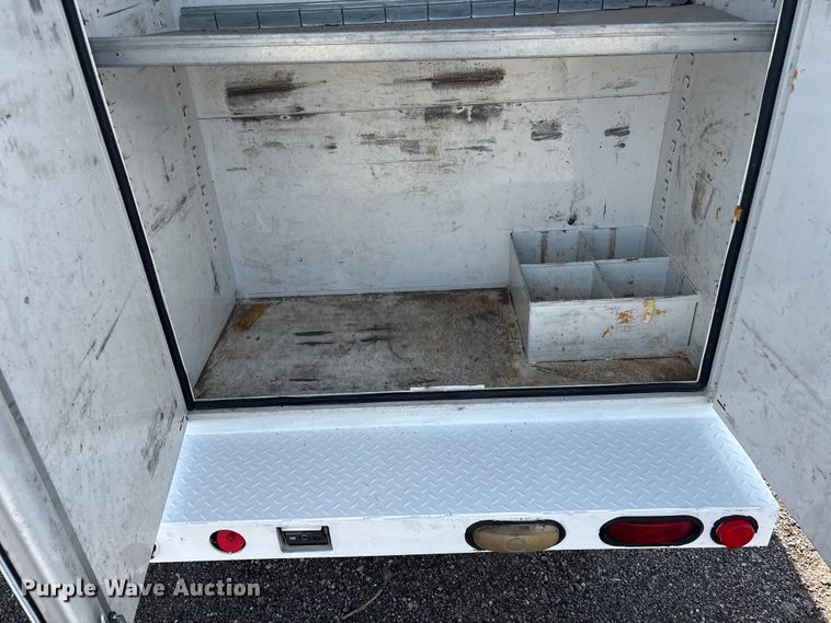 image for item EG9182 2015 Ford F650 Super Duty Ext. Cab flatbed truck