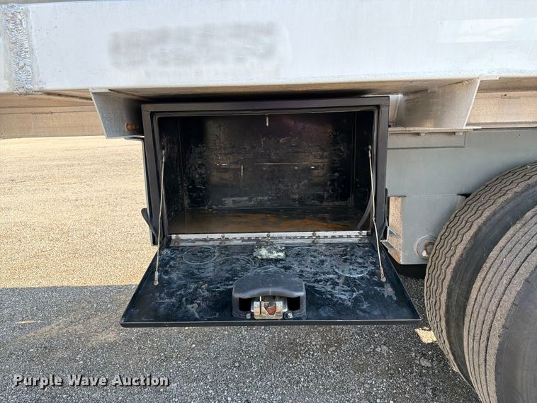 image for item EG9271 2012 Dragon Products 150BBL VACUUM TANK vacuum trailer