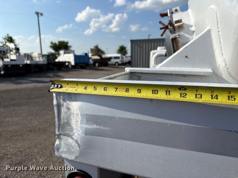 image for item EG9271 2012 Dragon Products 150BBL VACUUM TANK vacuum trailer