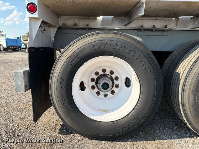 image for item EG9271 2012 Dragon Products 150BBL VACUUM TANK vacuum trailer